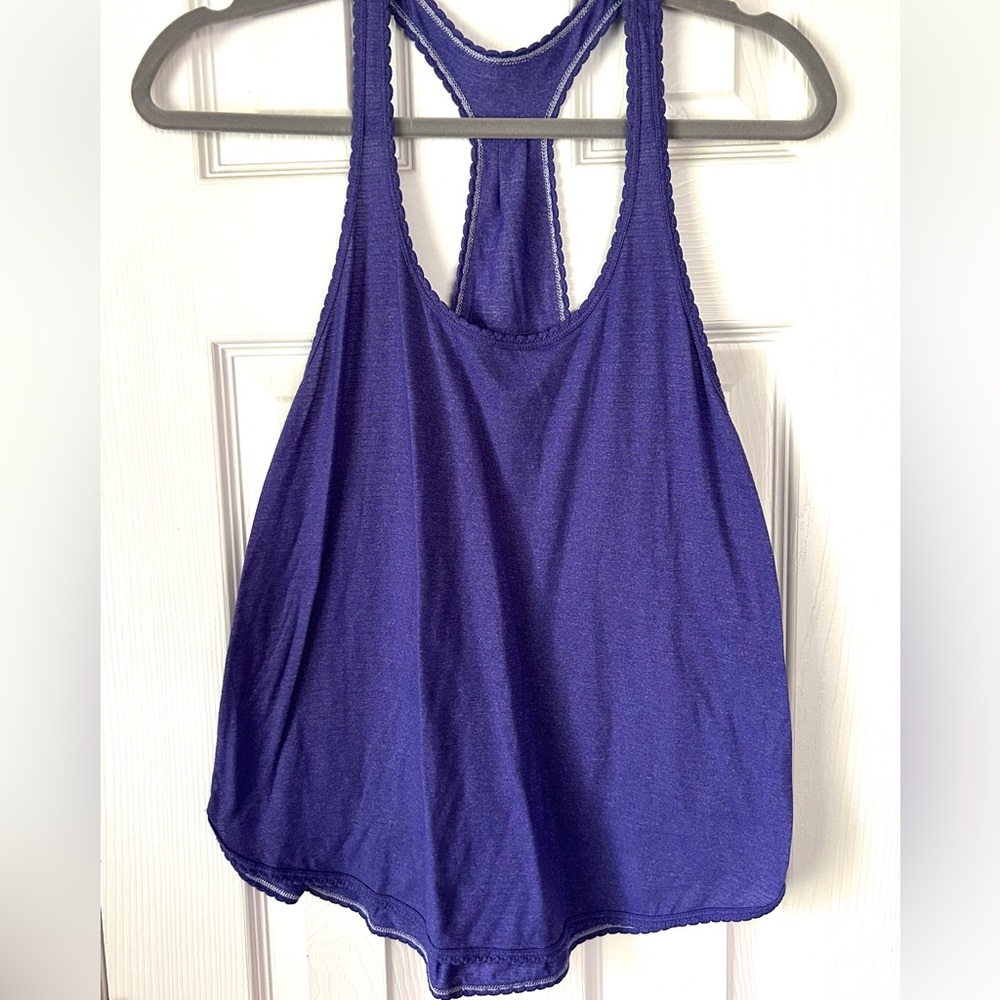 Lululemon Racerback Swing Tank Top – Purple – Size 6